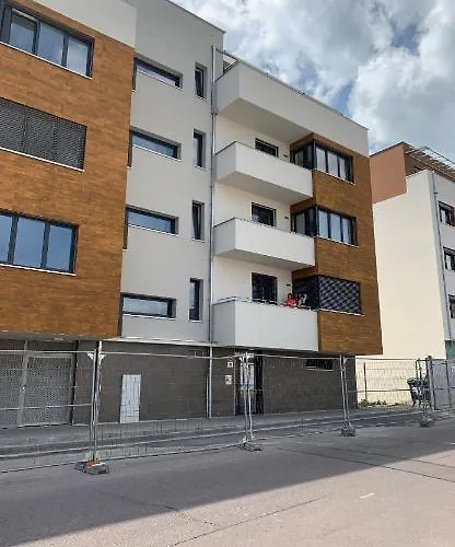 Soukromý 2+kk S Balkónem A Parkováním Apartamento *